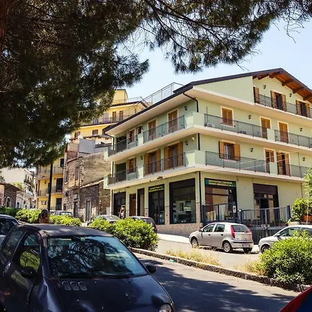 Bed & Breakfast Rocca Degli Etnei Paterno (Sicily)