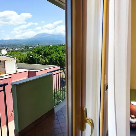 Rocca Degli Etnei Bed & Breakfast 3*