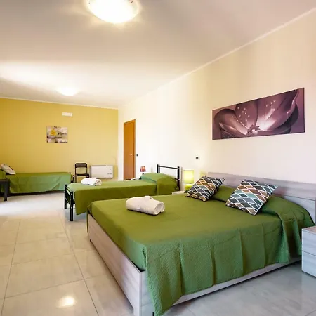 Rocca Degli Etnei Bed & Breakfast 3*